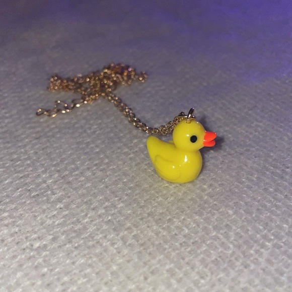 Ducky Necklace - Picture 2 of 3